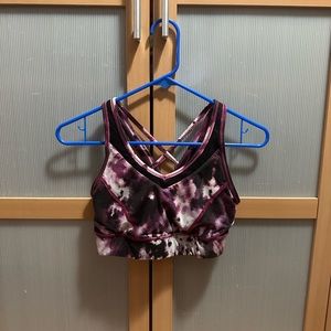 Lulelemon “strap it like it’s hot” sports bra size 6